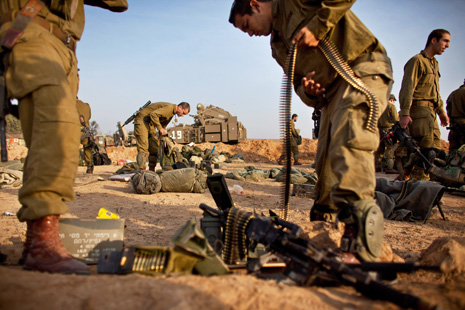 Israeli Troops Continue To Gather On Border As UN Call For Truce